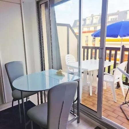Studio Confortable Situe En Front De Mer Cabourg Exterior photo